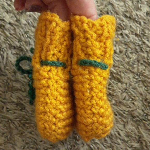 #545NWT Baby unisex booties. Size:0-3months - Picture 4 of 5